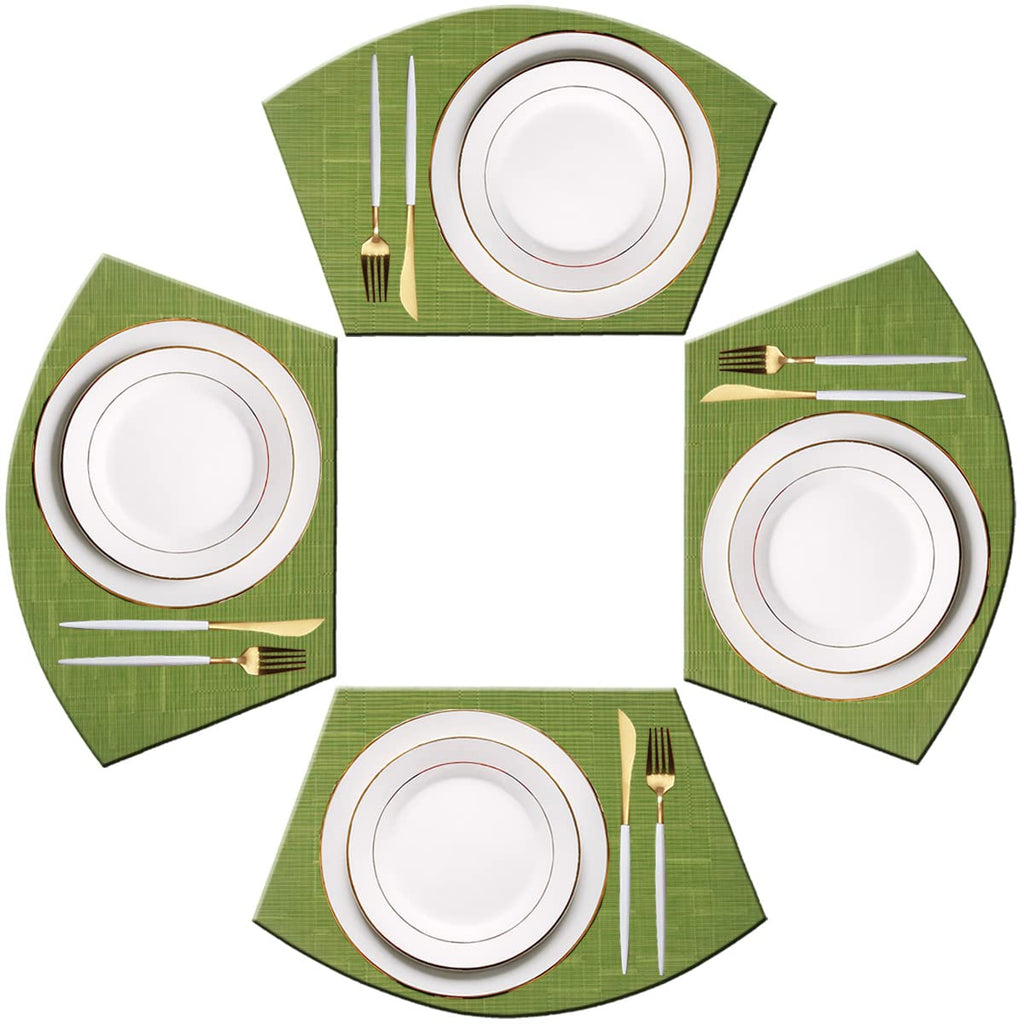 PIGCHCY Place Mats Heat-Resistant Non Slip Placemats Washable Easy to Clean Woven Vinyl Placemats for Dining Table (Set of 4, Brown)