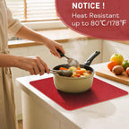 Faux Leather Placemats Set of 6, Washable Place Mats, Vinyl Placemats Wipeable Waterproof Oil-Proof Heat Resistant PU Table Mats for Dining, Kitchen, Hotel,43 * 30cm,Red