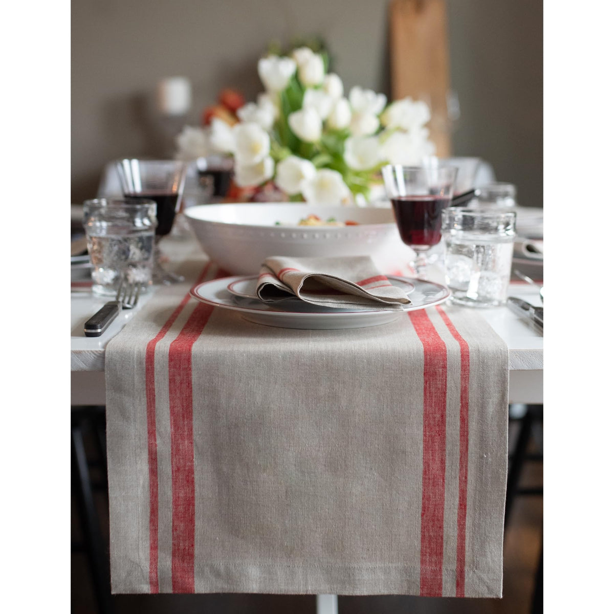 Solino Home 100% Pure Linen Table Runner, 14 x 108 in, Black, French Stripe
