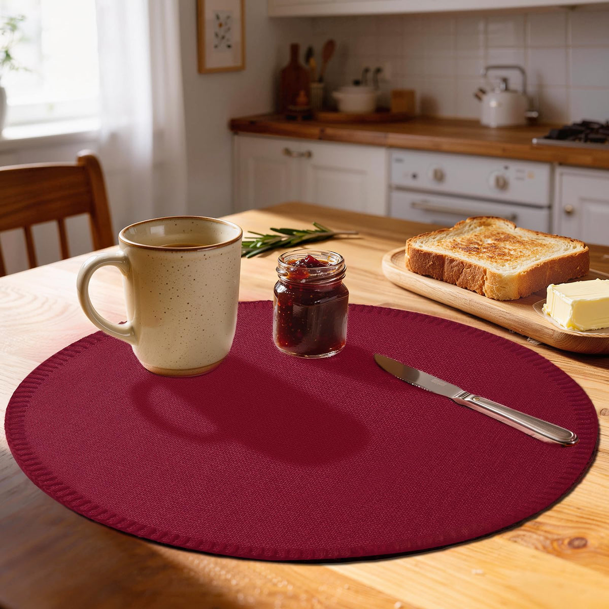 Round Placemats Set of 8 - Machine Washable Linen-Like Cloth Place Mats & Heat-Resistant for Dining Table - Ideal for Family Meals, Daily Use, and Holiday Gatherings (Black)