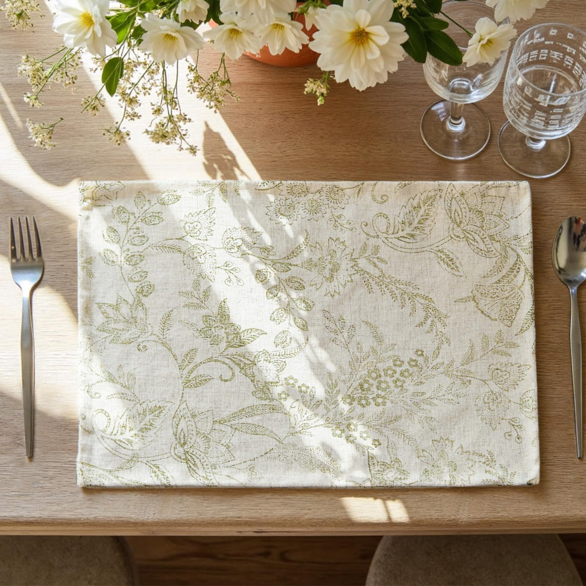 JINCHAN Linen Textured Placemats Set of 4 Farmhouse 13x19 Heathered Green