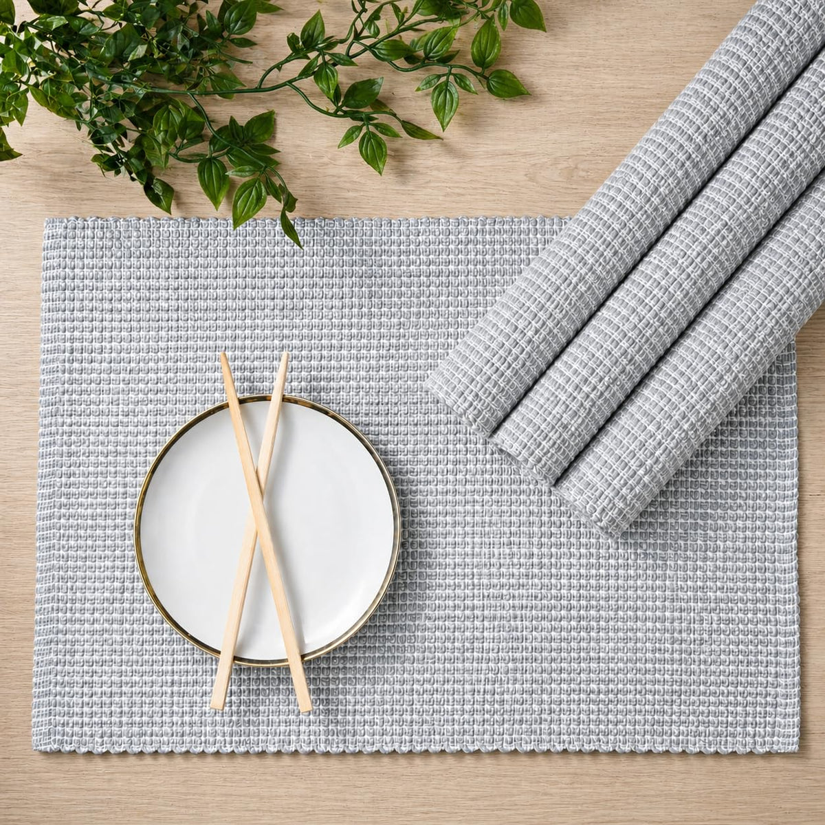 Chardin Home Cotton Placemats Set of 4, 13x19 Inch