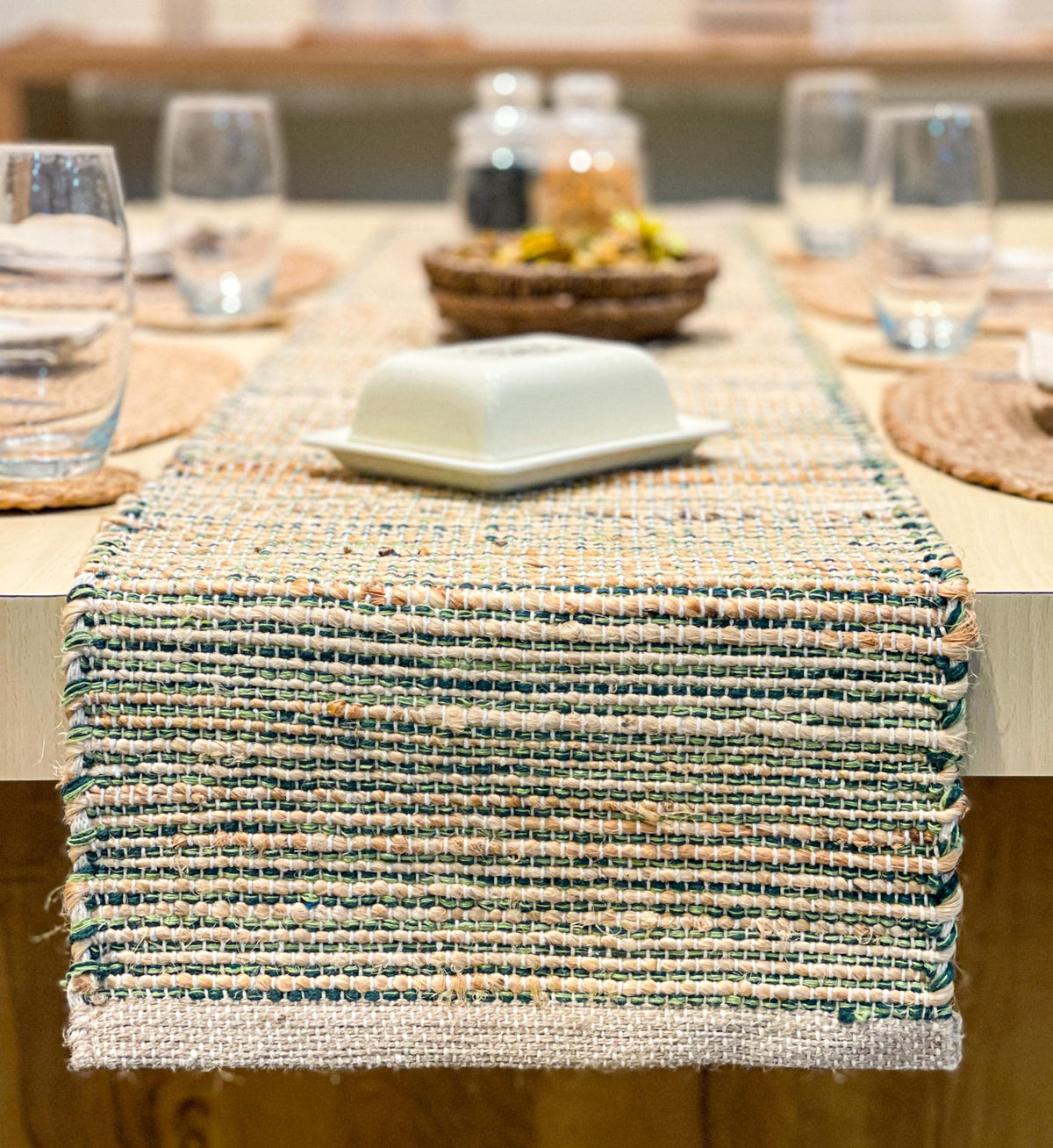 Chardin home Natural Jute Table Runner 13x108 Inch – Vintage Boho Rustic Table Decor – Handwoven Long Table Runner in Natural Jute and Black – Farmhouse Dining or Console Table Accent