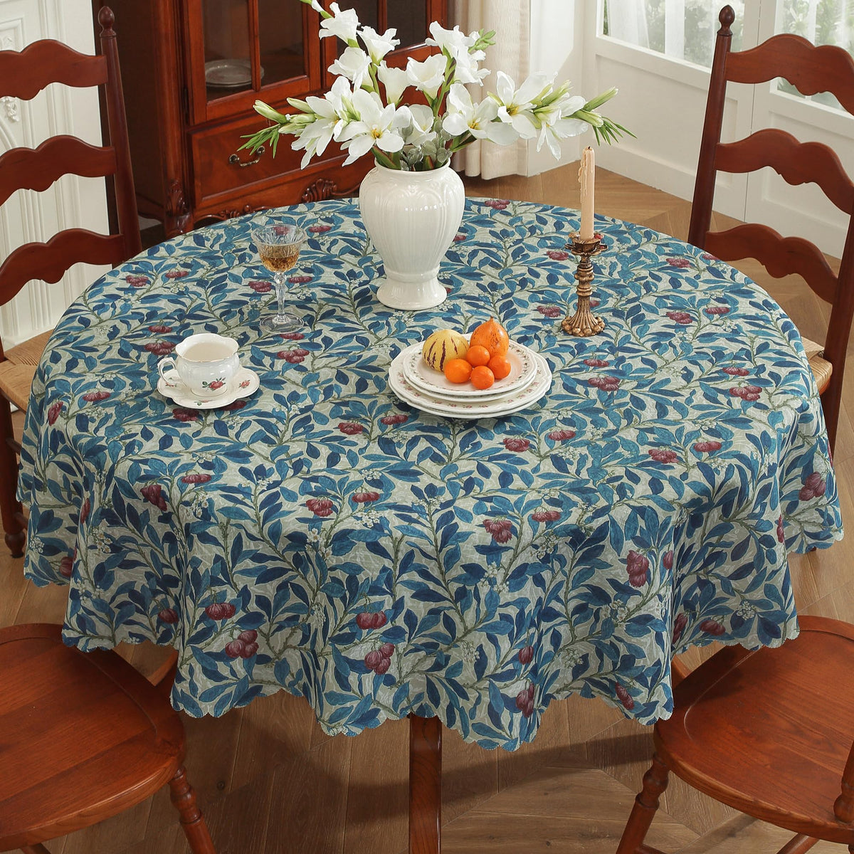 Rectangle Waterproof Tablecloth Linen Textured Table Cloth,Stain and Wrinkle Resistant Washable Fabric Table Cover for Dining, Party, Camping and Outdoor, 52 x 70 Inch, Green Leaves