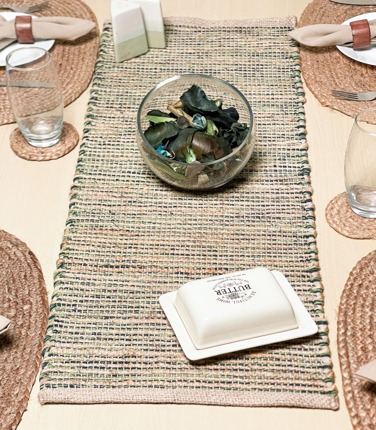 Chardin home Natural Jute Table Runner 13x108 Inch – Vintage Boho Rustic Table Decor – Handwoven Long Table Runner in Natural Jute and Black – Farmhouse Dining or Console Table Accent