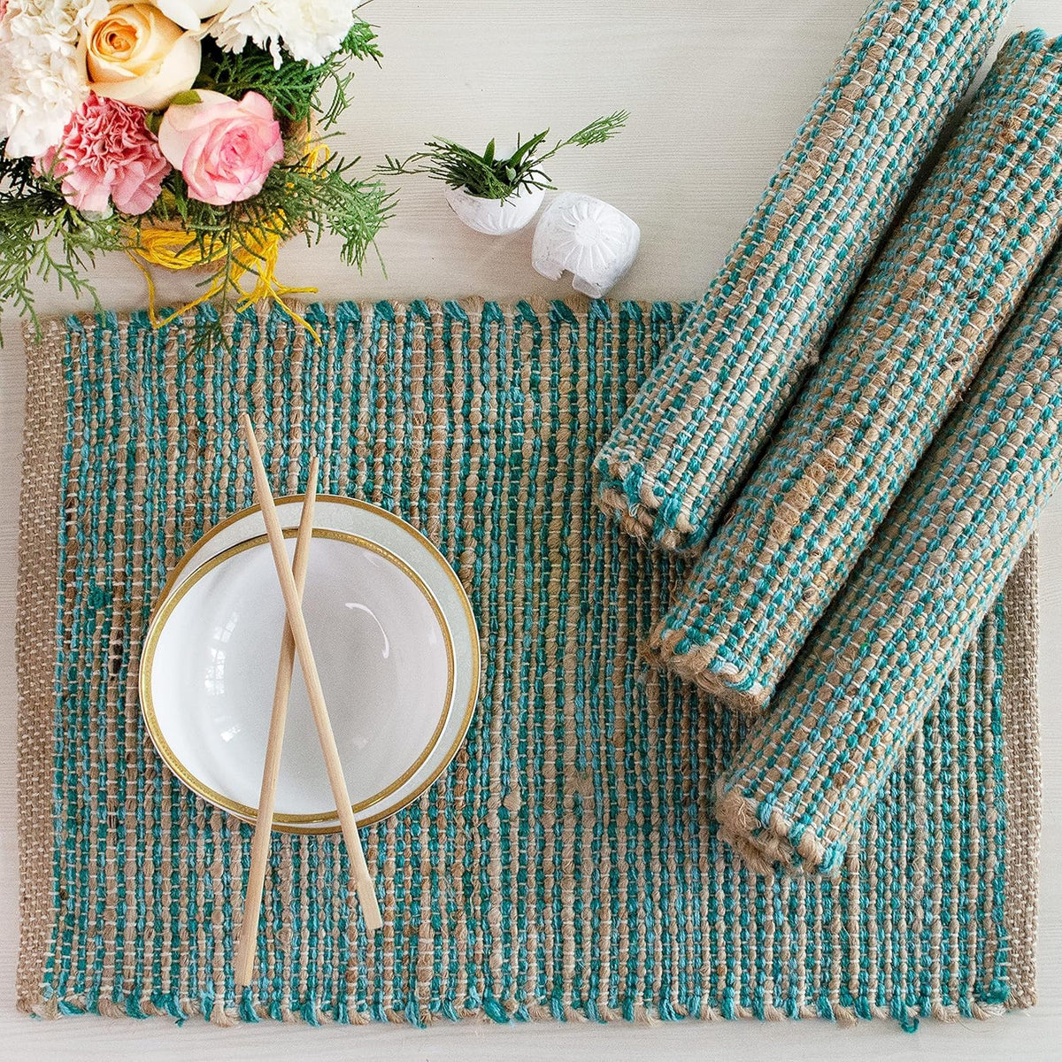 Chardin home Natural Jute Table Runner 13x108 Inch – Vintage Boho Rustic Table Decor – Handwoven Long Table Runner in Natural Jute and Black – Farmhouse Dining or Console Table Accent