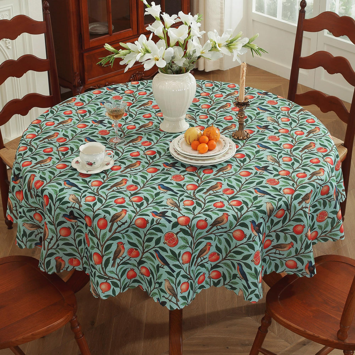 Rectangle Waterproof Tablecloth Linen Textured Table Cloth,Stain and Wrinkle Resistant Washable Fabric Table Cover for Dining, Party, Camping and Outdoor, 52 x 70 Inch, Green Leaves